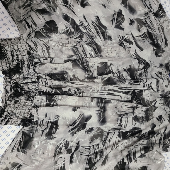 Tabi Shirt - Picture 1 of 2